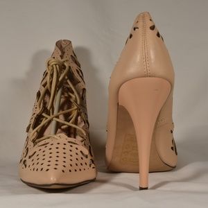 Madison Shoedazzle Tan Laced Heels
